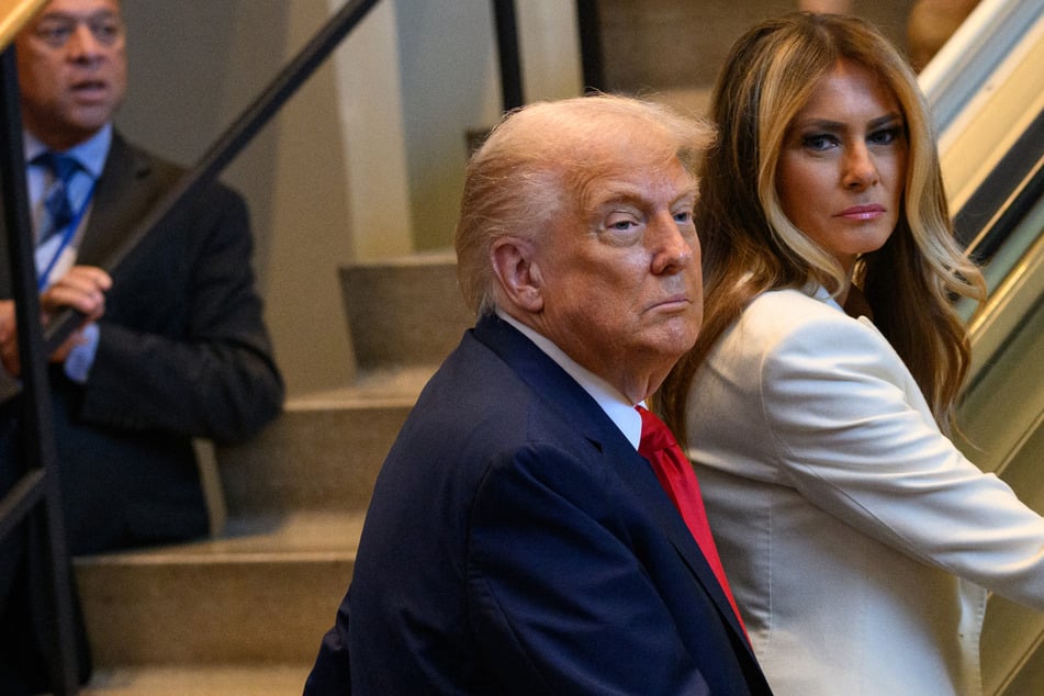 Trump sparks "escalatorgate" as White House probes UN malfunctions