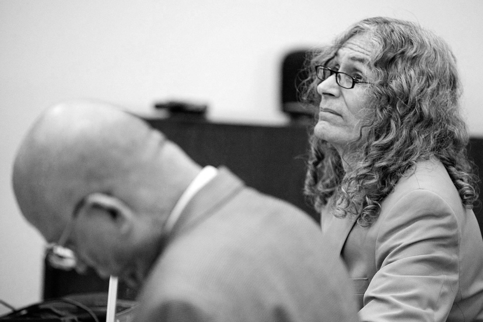 "Dating Game Killer" Rodney Alcala dies in prison while awaiting execution