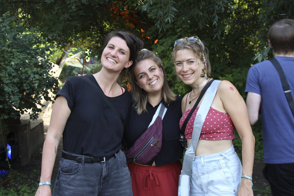 Linda (31, v.l.n.r.), Elli (28), Josie (31) freuten sich vor allem auf die "Giant Rooks" und "Danger Dan".