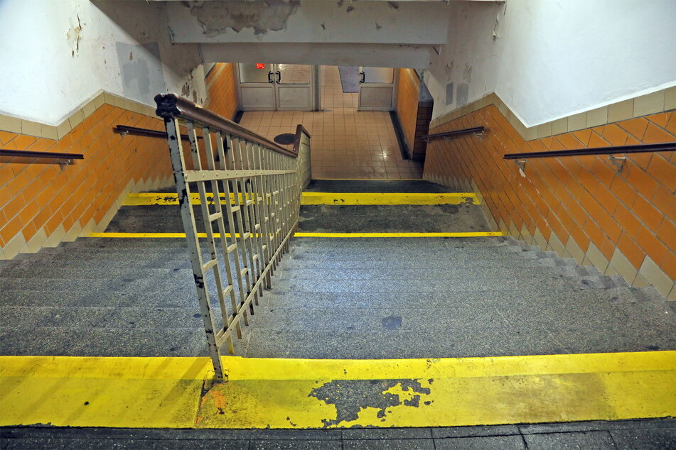 Bahnhof Glauchau: Auch die Treppenabgänge könnten ein "Lifting" vertragen.