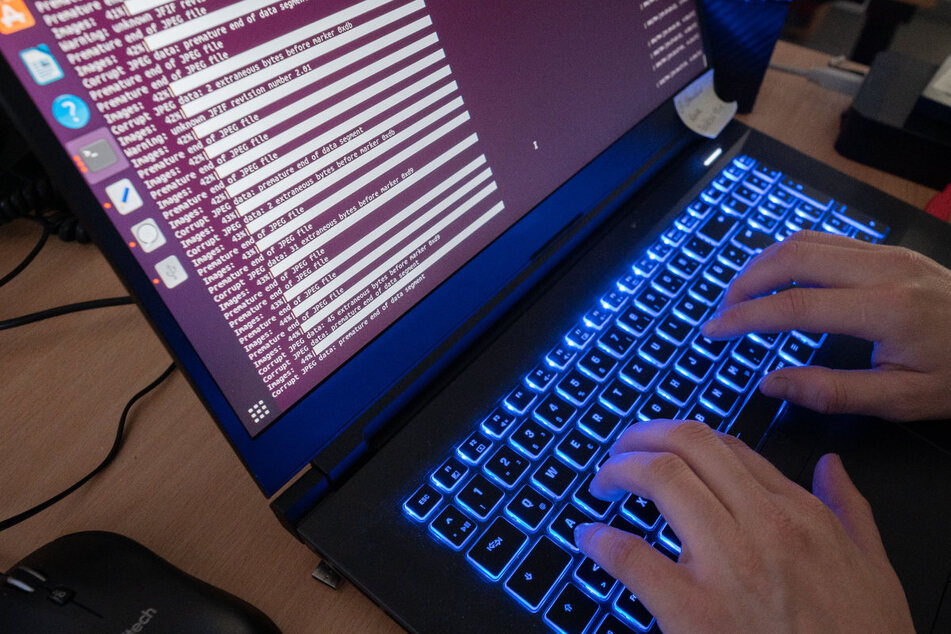 Laut einer Untersuchung liegt die Zahl der Hackerangriffe auf deutsche Unternehmen im letzten Jahr um 12 Prozentpunkte höher als 2021.