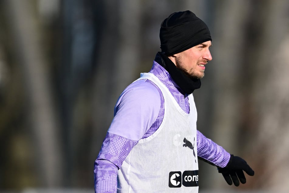 Das Knistern beim Abwehrspieler ist groß.