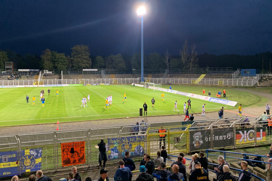 Lok Leipzig könnte wie der Rest der Regionalliga Nordost ab Mittwoch wieder in den Spielbetrieb starten. Die Probstheidaer halten die Idee laut eigener Aussage jedoch für "unverantwortlich". (Archivbild)