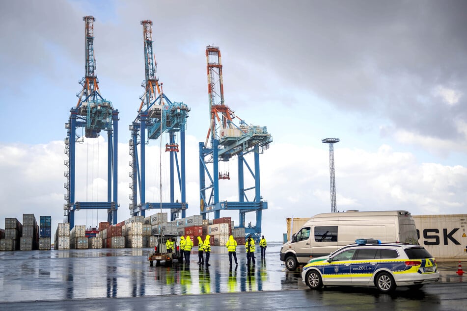 Bahnstreik und Bauernproteste im Norden: Auch Containerterminal in Bremerhaven betroffen