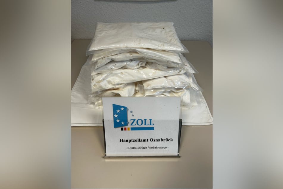 Die gefundenen Drogen haben einen Wert von rund 100.000 Euro.