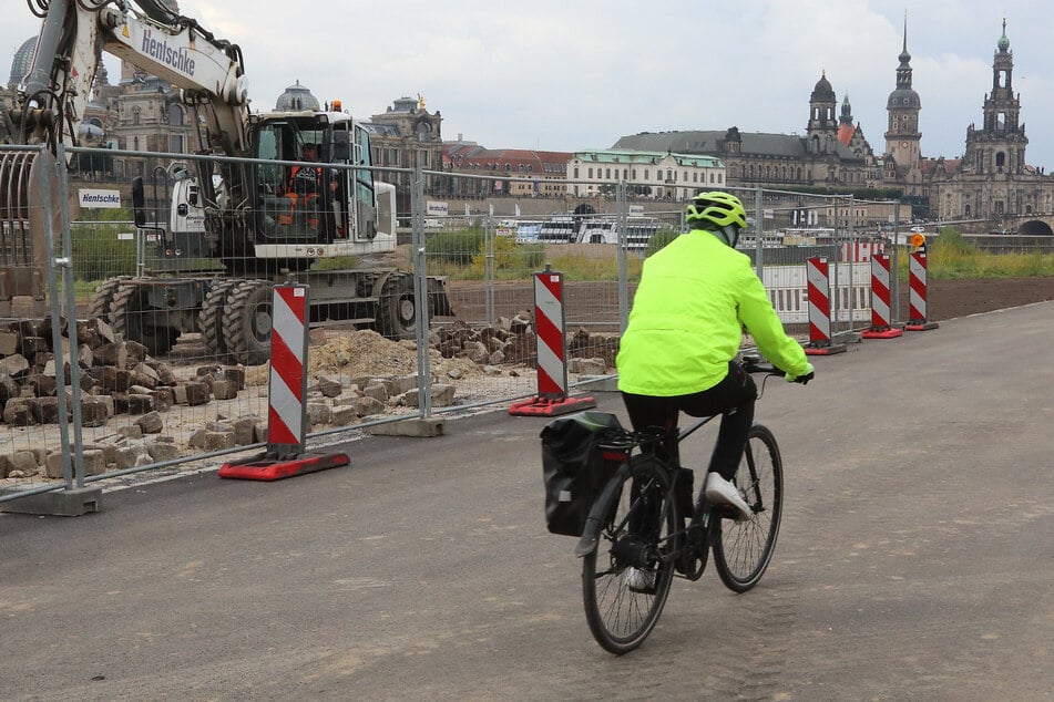 Freigabe erfolgt: Elberadweg auf Neustädter Seite nach Brücken-Abriss wieder befahrbar