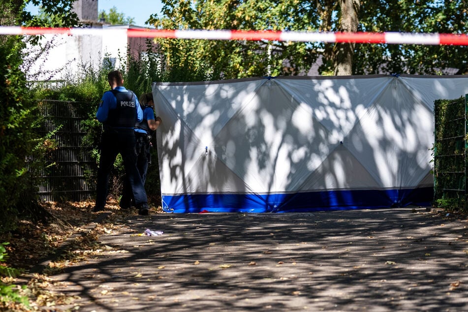 In Frankfurt-Nied ist ein Mann am Dienstagmittag dermaßen schwer verletzt worden, dass er noch am Ort des Geschehens verstarb.