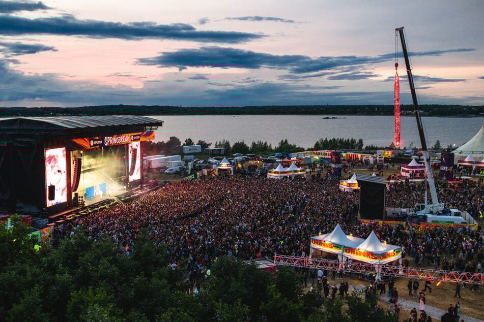 Das "Sputnik Spring Break" lockt jedes Jahr Tausende Leute auf die Halbinsel Pouch bei Bitterfeld-Wolfen. (Archivbild)