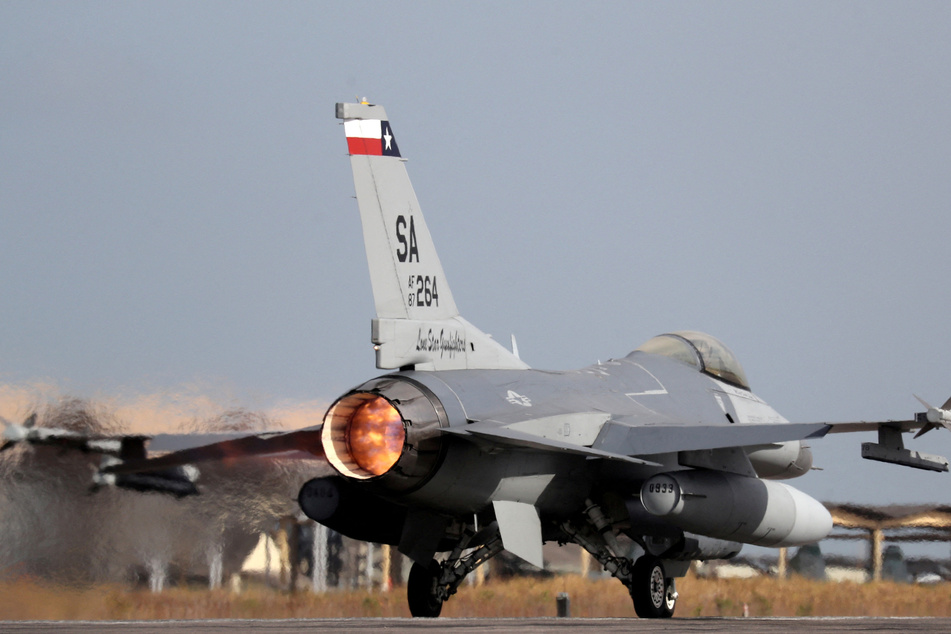 A US Air Force F-16 jet fighter takes off from an airbase during CRUZEX, a multinational air exercise hosted by the Brazilian Air Force.