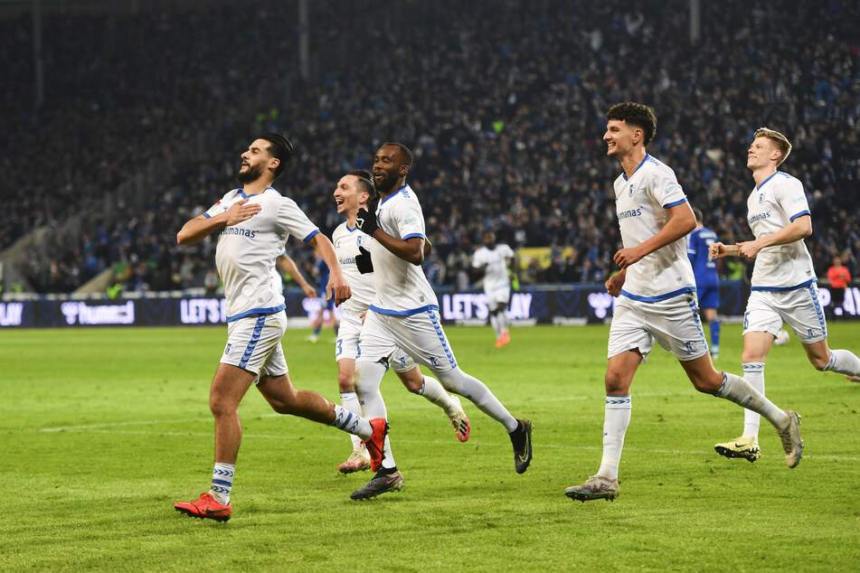 Schalke erfolgreich auseinandergenommen! Der FCM hatte jede Menge Grund zu jubeln im Spiel gegen Königsblau.