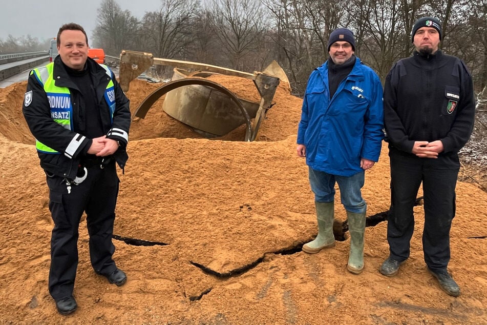 Blindgänger legt A59 in Köln lahm: Weltkriegs-Bombe erfolgreich gesprengt