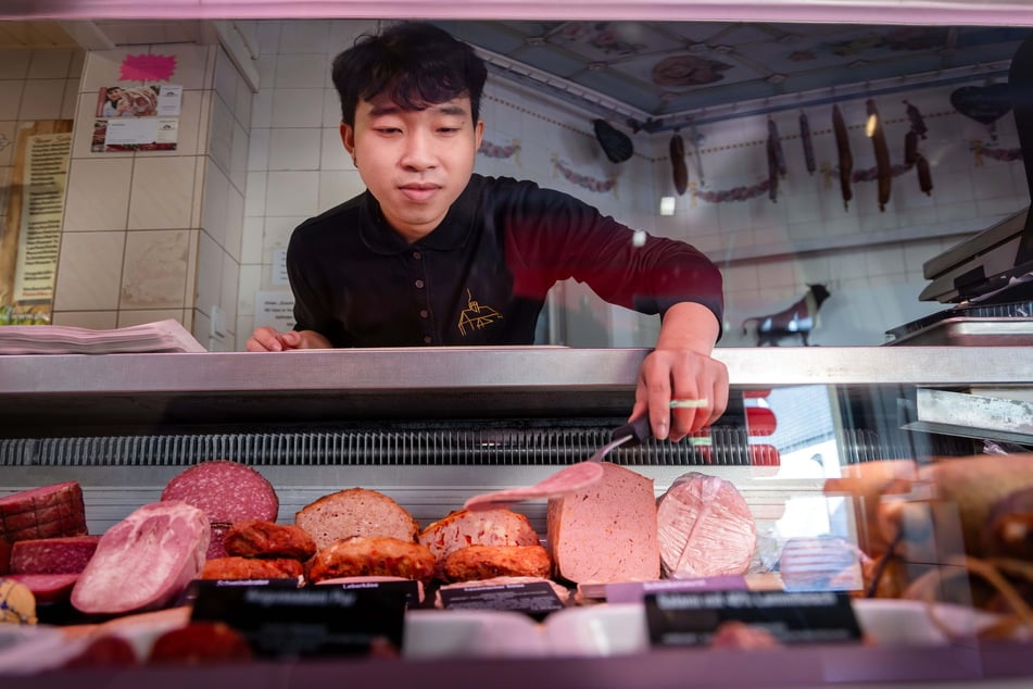 Duc Viet (20) aus Vietnam ist für seine Ausbildung nach Chemnitz gekommen.