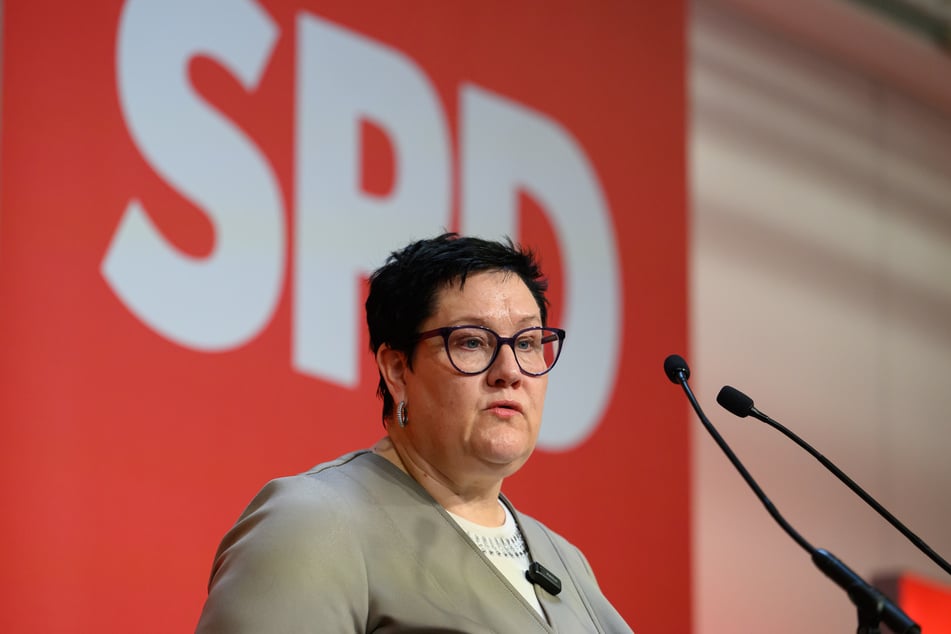 SPD-Chefin Kathrin Michel (63) auf dem Parteitag in Dresden.