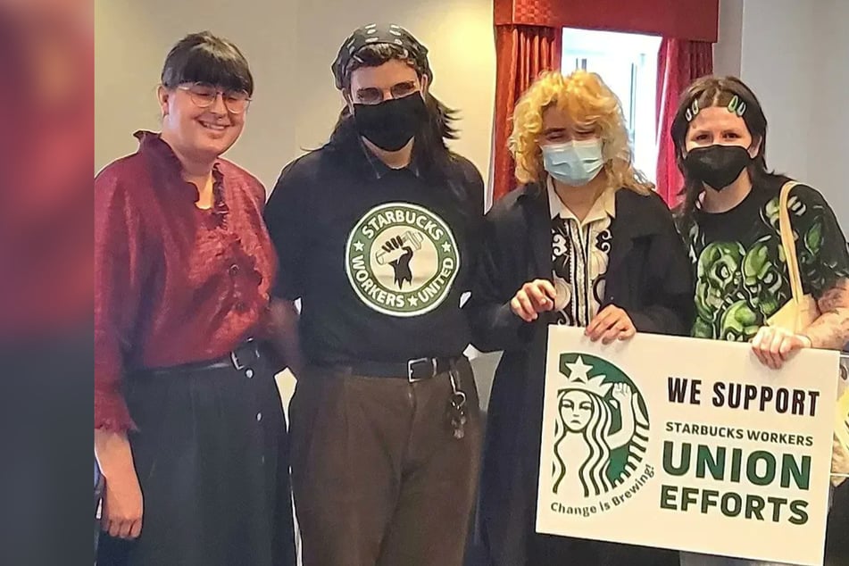 Two Starbucks stores in Maryland and New Jersey vote to unionize!