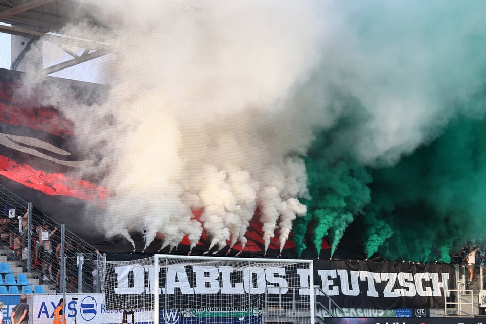 Im Chemie-Block gab es reichlich Pyro.