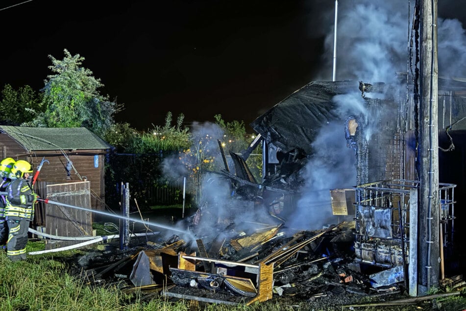 Feueralarm! Gartenlaube in Glauchau komplett abgebrannt