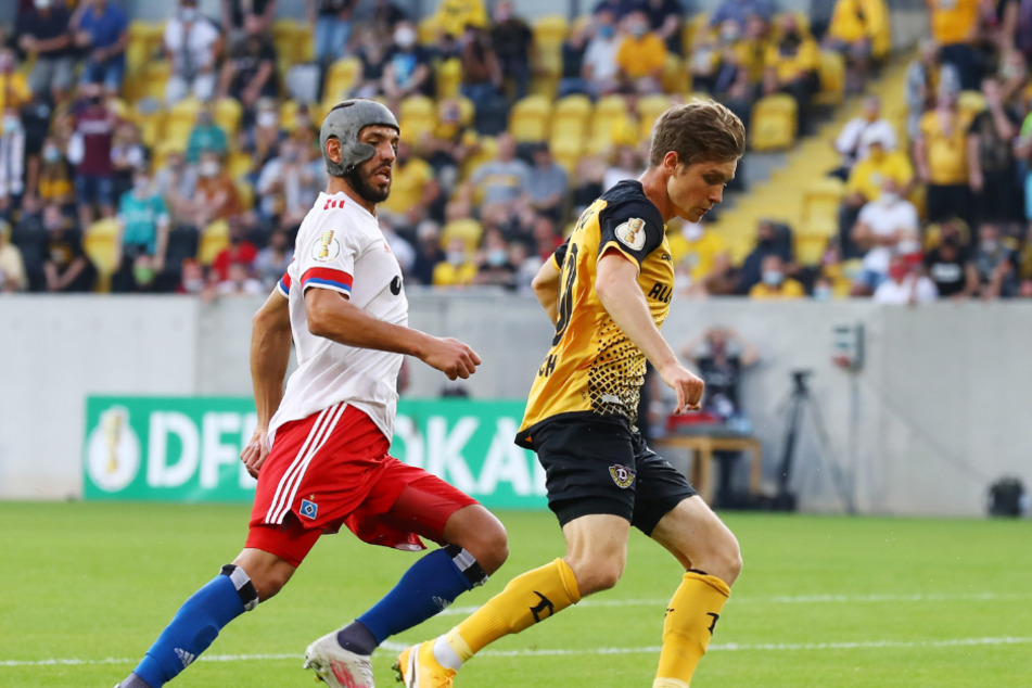Wie einige seiner Dynamo-Kollegen machte auch Patrick Weihrauch (r.) gegen den HSV eines seiner besten Spiele.