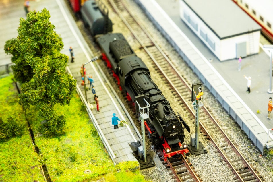 Ob als Miniatur oder hautnah bei einer Sonderfahrt: Mit den Eisenbahnfreunden wird jeder Schienen-Fan glücklich.
