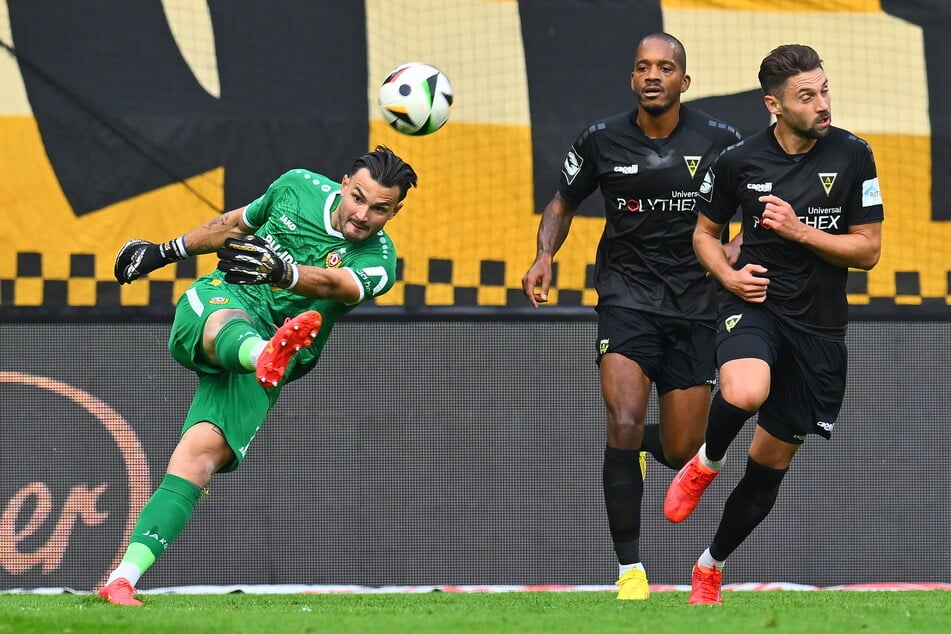 Nach der Partie gegen Aachen war vor allem bei den Fans einiger Unmut über die Spielweise des Keepers vorhanden.