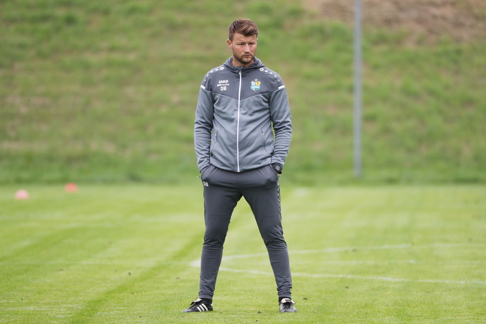 CFC-Coach Daniel Berlinski (35) kam sich in den vergangenen Wochen beim Training im wahrsten Sinne des Wortes verlassen vor. Umso mehr freut er sich, dass es mit den Ligaspielen endlich weitergeht.