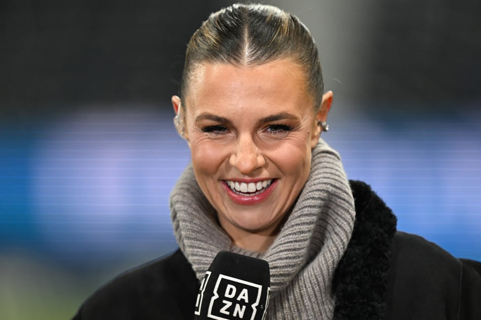 Laura Wontorra (37) verlässt DAZN und wechselt zur Konkurrenz von RTL und Sky.