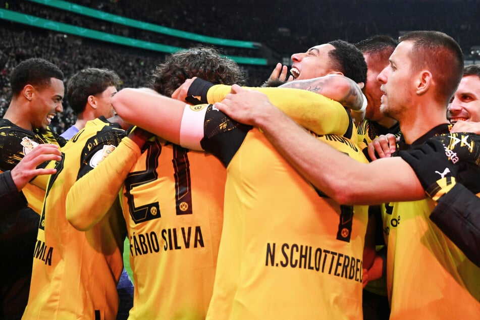 Der BVB steht nach einem Krimi im Stadtwald im Achtelfinale.