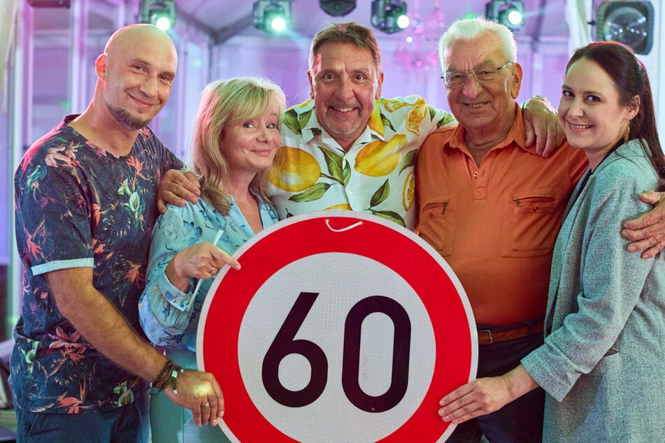 Dresden: Böttcher feiert 60. Geburtstag mit Biertheater und Buletten