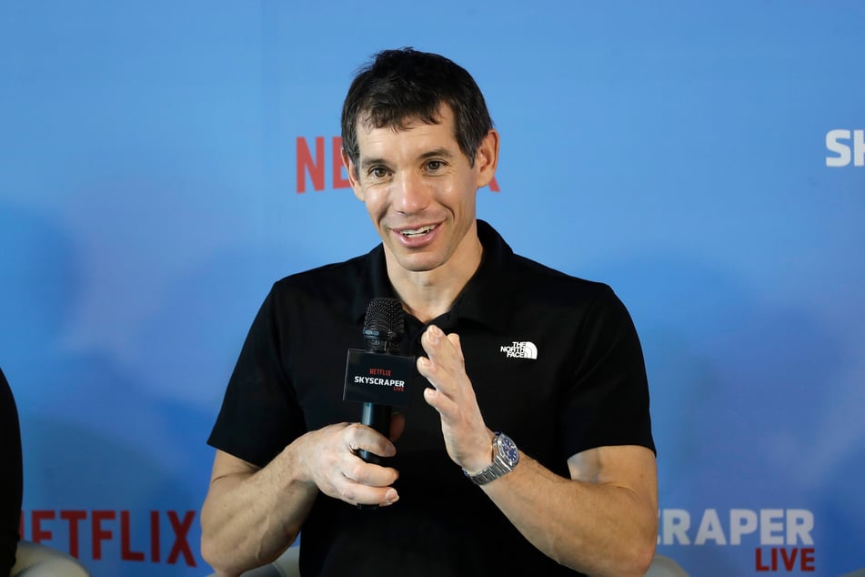 Der Kletterer wurde für seine Aktion nicht nur gefeiert.