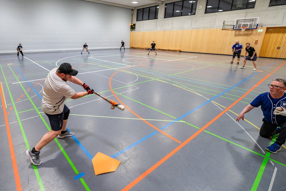 Im Winter wird in der Halle trainiert.