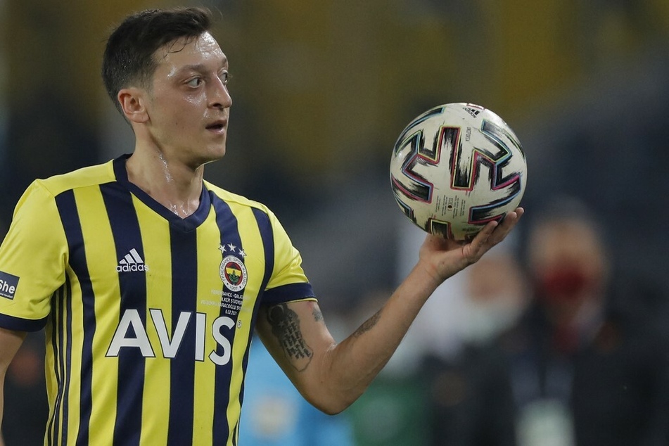 Mesut Özil (33) wechselte im Januar 2021 ablösefrei zu Fenerbahce Istanbul.