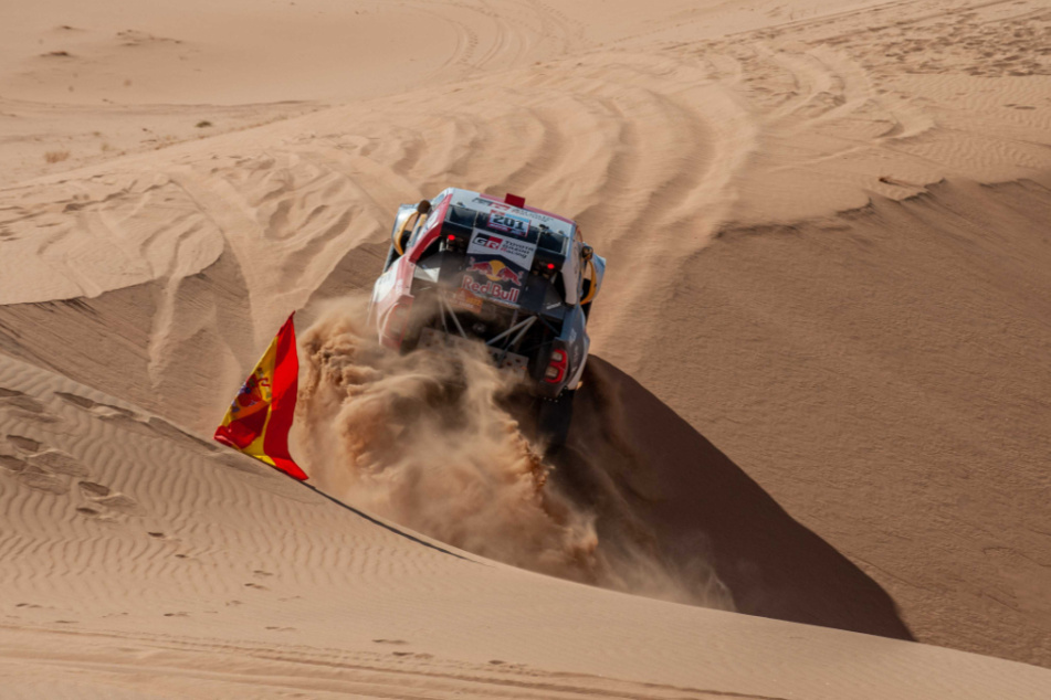 Der Sieg von Nasser Al-Attiyah (51) bei der Rallye Dakar wurde von einer Tragödie überschattet.