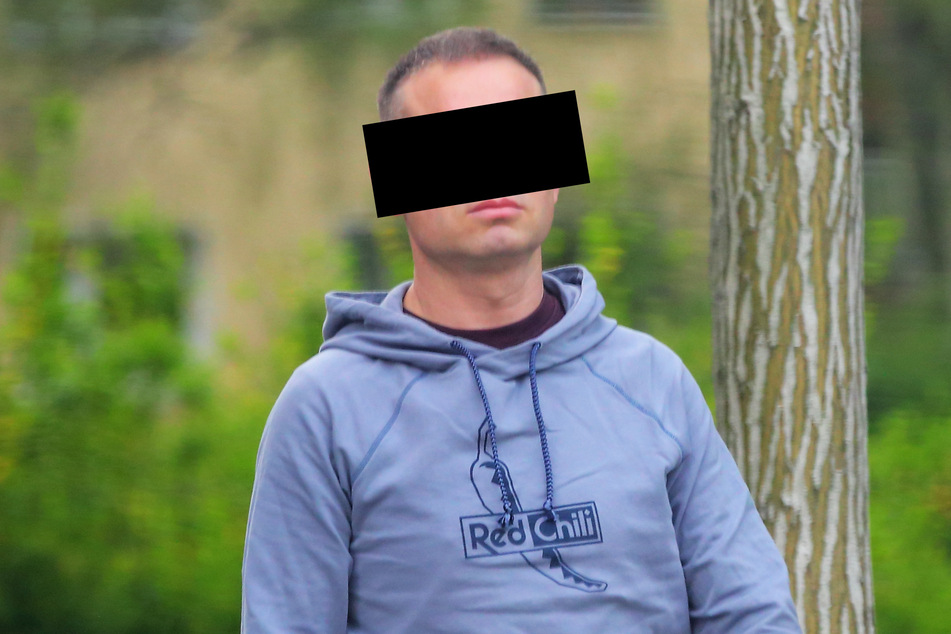 Handwerker Enrico (48) soll seine damals zehnjährige Tochter mehrfach sexuell missbraucht haben.