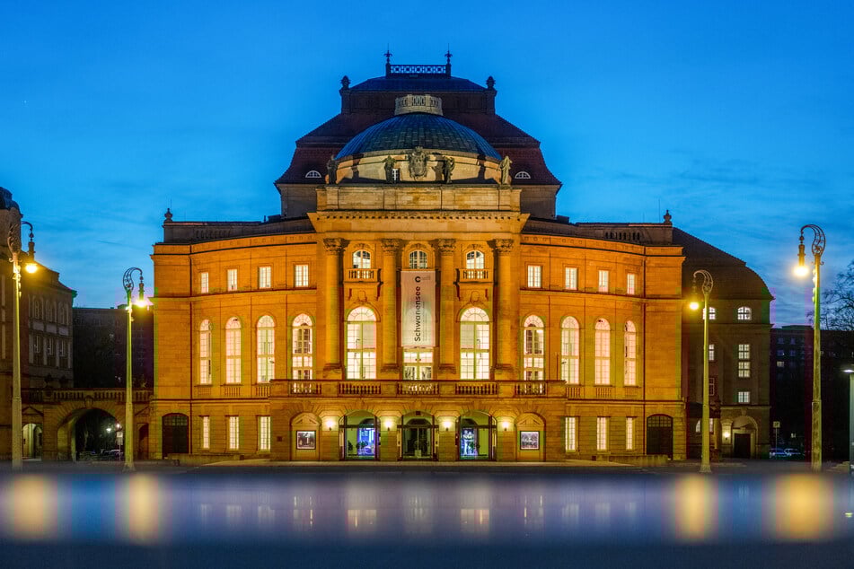 Für das Opernhaus liegt aktuell keine ausgearbeitete Sanierungsplanung vor.