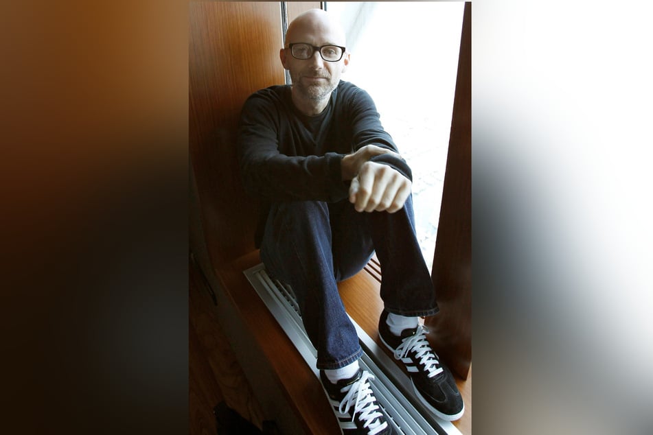 Neben seiner Musikerkarriere engagiert sich Moby auch als Tierschutzaktivist und Filmproduzent.