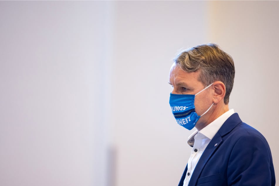 Corona-Regeln bleiben an Silvester bestehen: AfD scheitert mit Eilantrag vor Gericht