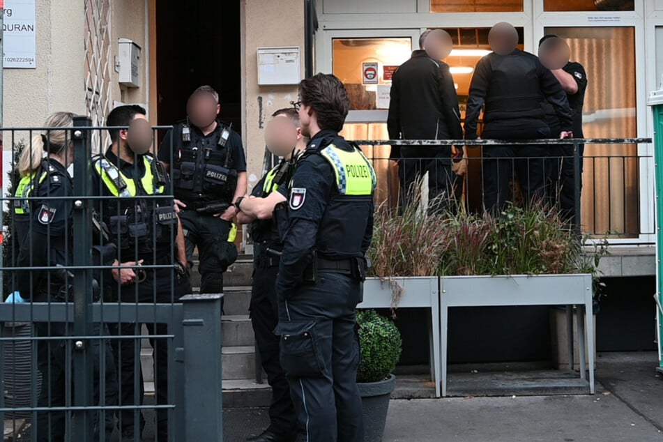 Stundenlange Razzia in Hamburg! Einsatzkräfte werden fündig
