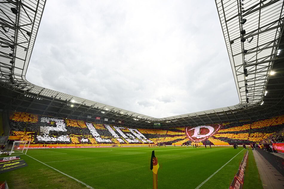 Das Rudolf-Harbig-Stadion in Dresden: Hier spielt Kraftklub am 27. Juni 2026. Die Tickets für das Mega-Konzert waren schnell weg.