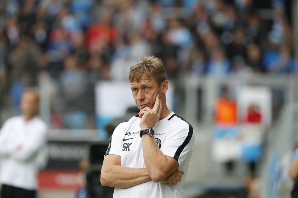 Sven Köhler (60) und der VfB Auerbach gehen in der neuen Saison getrennte Wege.