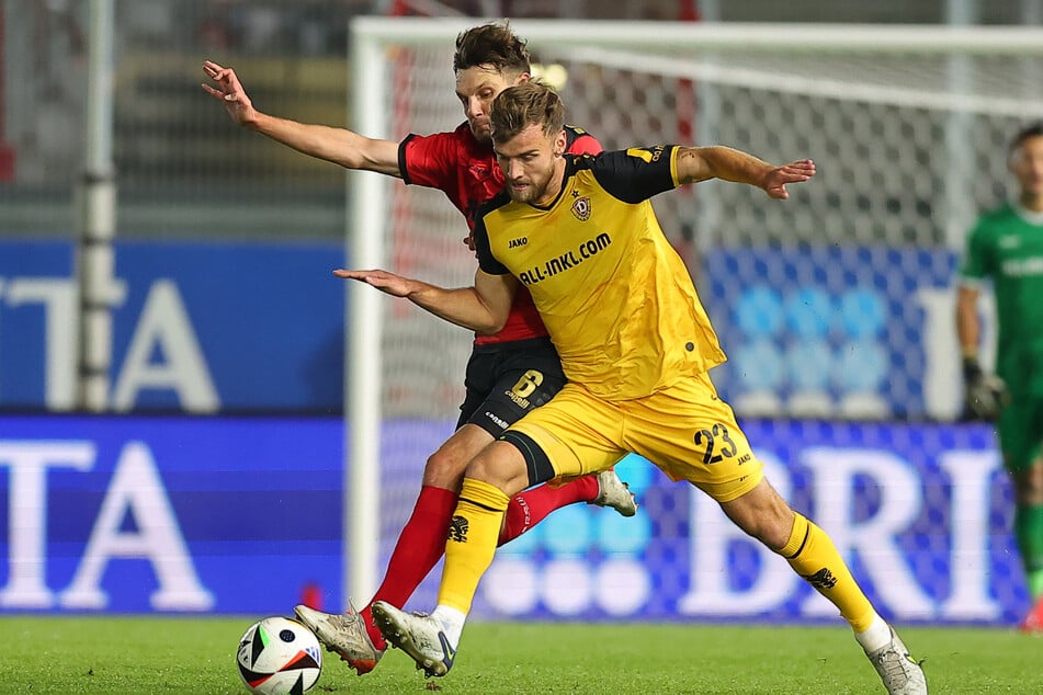 Immer mit starken Zweikampfwerten: Lars Bünning (26, v.), hier im Duell mit einem Wiesbadener Gegenspieler.