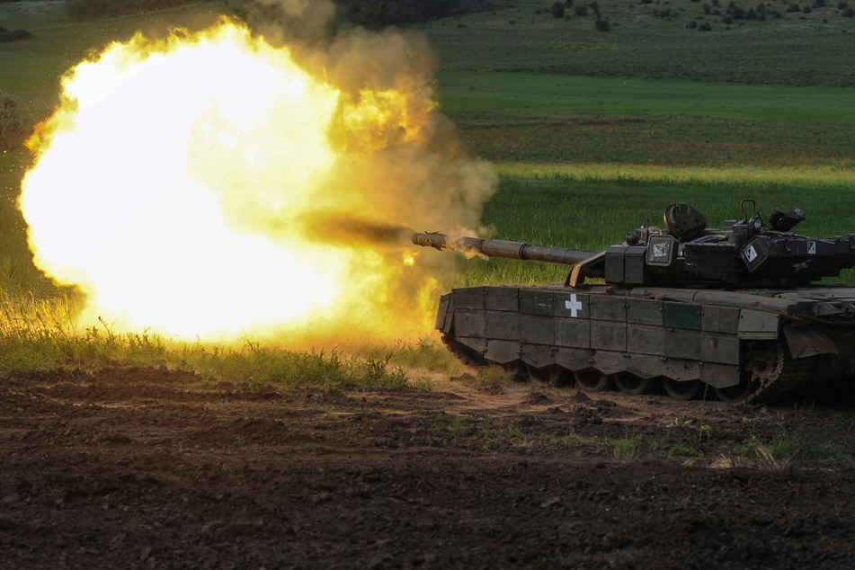 Ein ukrainischer Panzer im Einsatz.