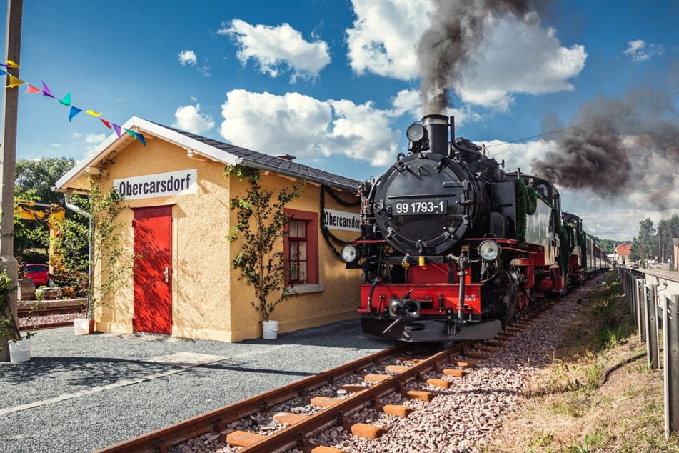Wie oft fährt die Weißeritztalbahn noch in Obercarsdorf ein?