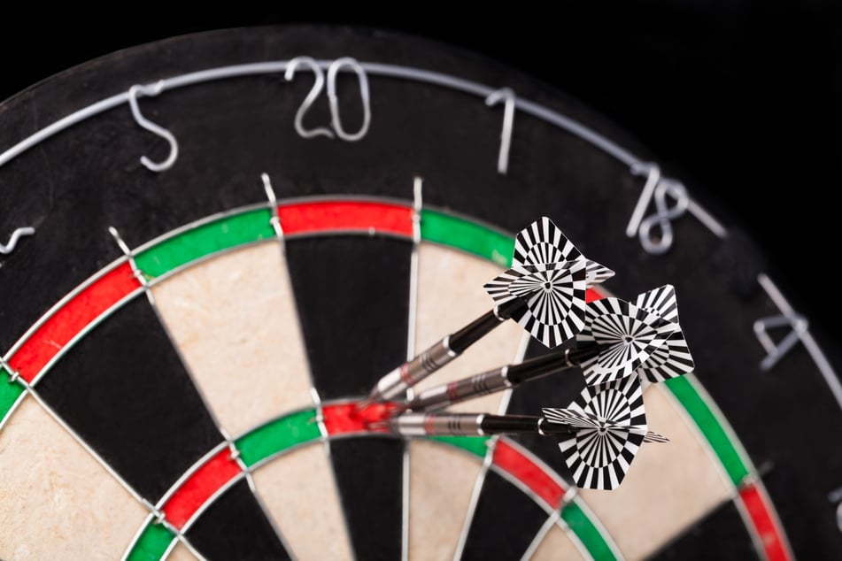 Fiebert bei packenden Darts-Duellen mit! (Symbolfoto)