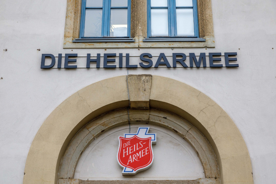 Die Heilsarmee in Dresden bietet Bedürftigen neben einer warmen Mahlzeit auch die Möglichkeit, ihre Wäsche zu waschen.