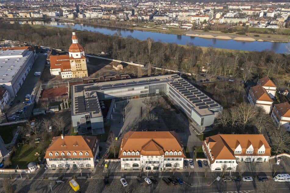 Das Sportgymnasium warnt seine Schüler vor Überfällen.