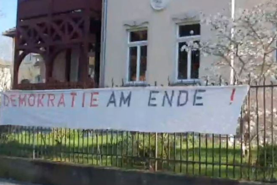 Im April rückten Rechtsextremisten an das Wohnhaus des Dresdner Oberbürgermeisters vor.
