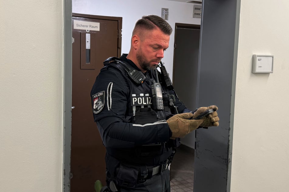 "Lücki" (43) musste seine Dienstwaffe schon einsetzen und hatte mit den Folgen zu kämpfen.