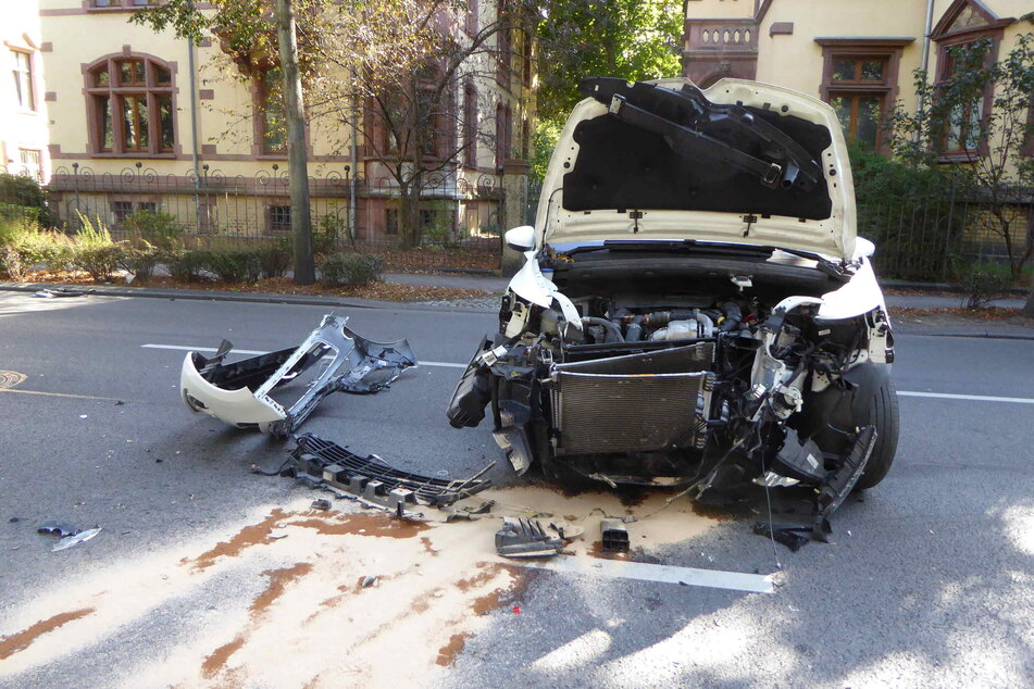 Crash in Zwickau: Mehrere Verletzte