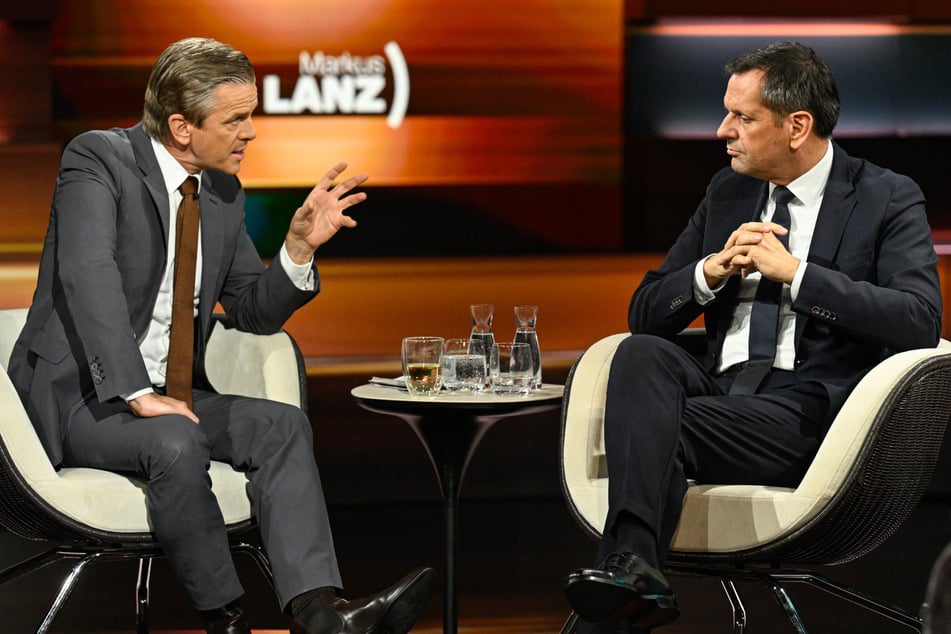"Werde ich immer nervös, wenn ich das höre": Als Politiker dieses Wort sagt, muss Markus Lanz eingreifen
