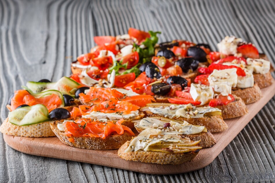 Bruschetta kann ganz nach Belieben belegt werden.