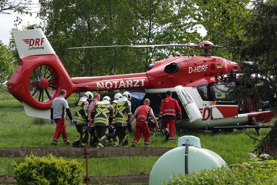 Rettungsheli "Christoph 62" brachte der Verunglückten ins Krankenhaus.